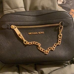 Michael kors black chain crossbody
